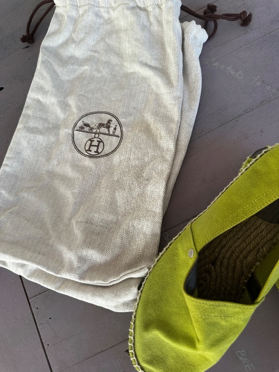 Hermes Men\'s  Espadrilles in Green Canvas Size 42 main image 5